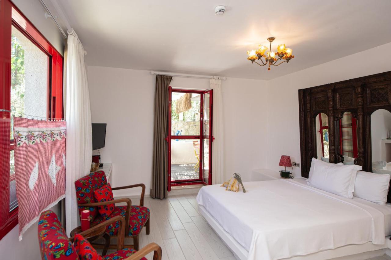 Villa Taraca Alacati Romantik Otel (Adults Only) المظهر الخارجي الصورة