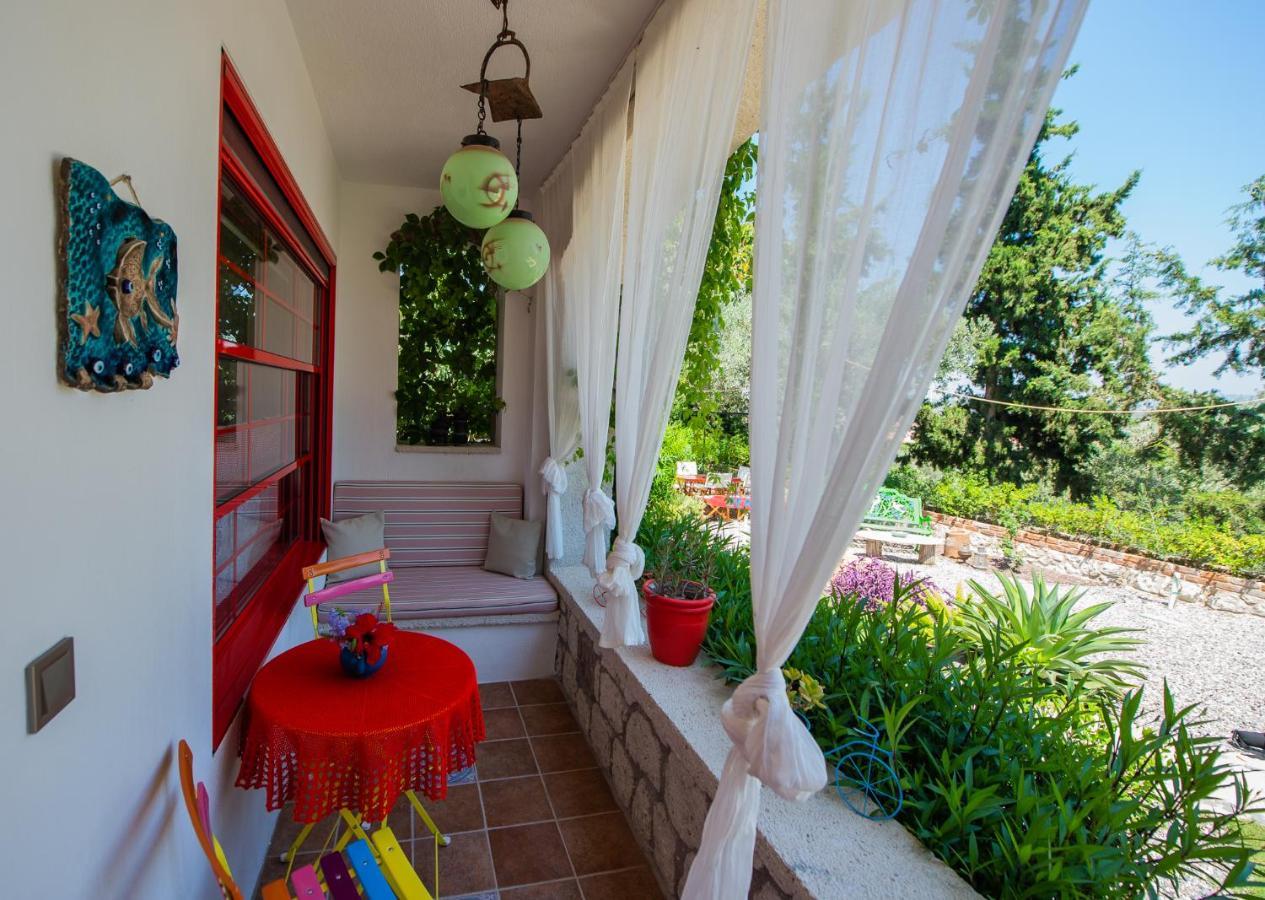 Villa Taraca Alacati Romantik Otel (Adults Only) المظهر الخارجي الصورة