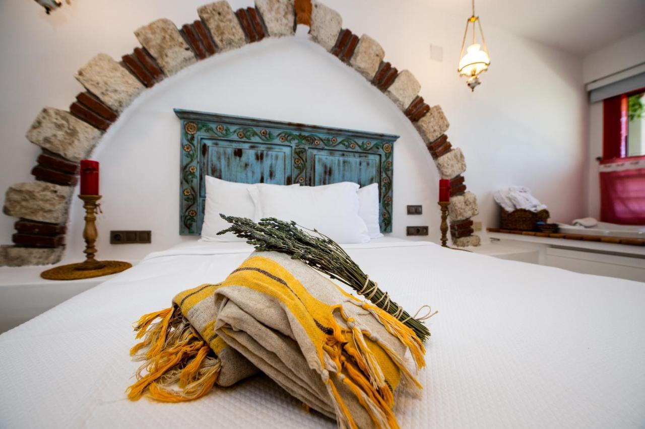 Villa Taraca Alacati Romantik Otel (Adults Only) المظهر الخارجي الصورة