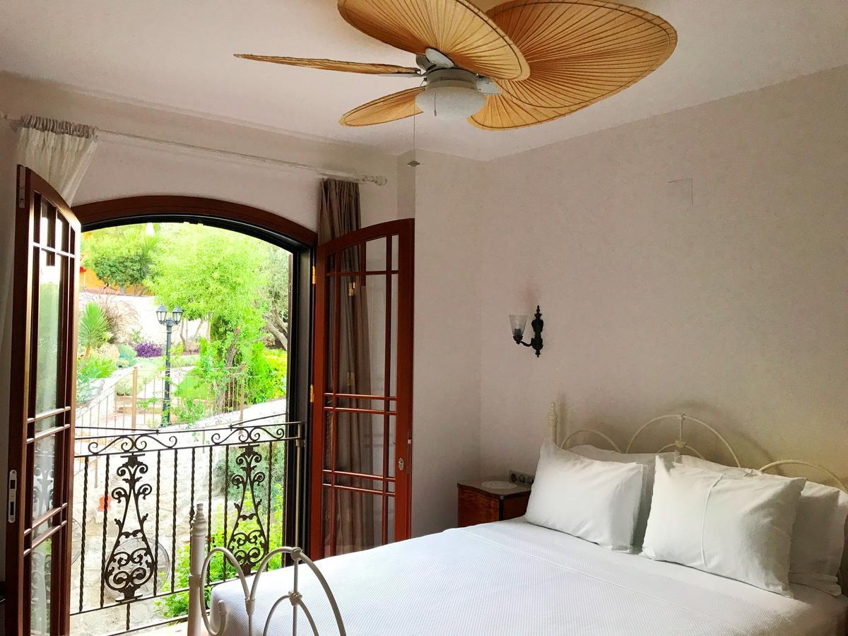 Villa Taraca Alacati Romantik Otel (Adults Only) المظهر الخارجي الصورة