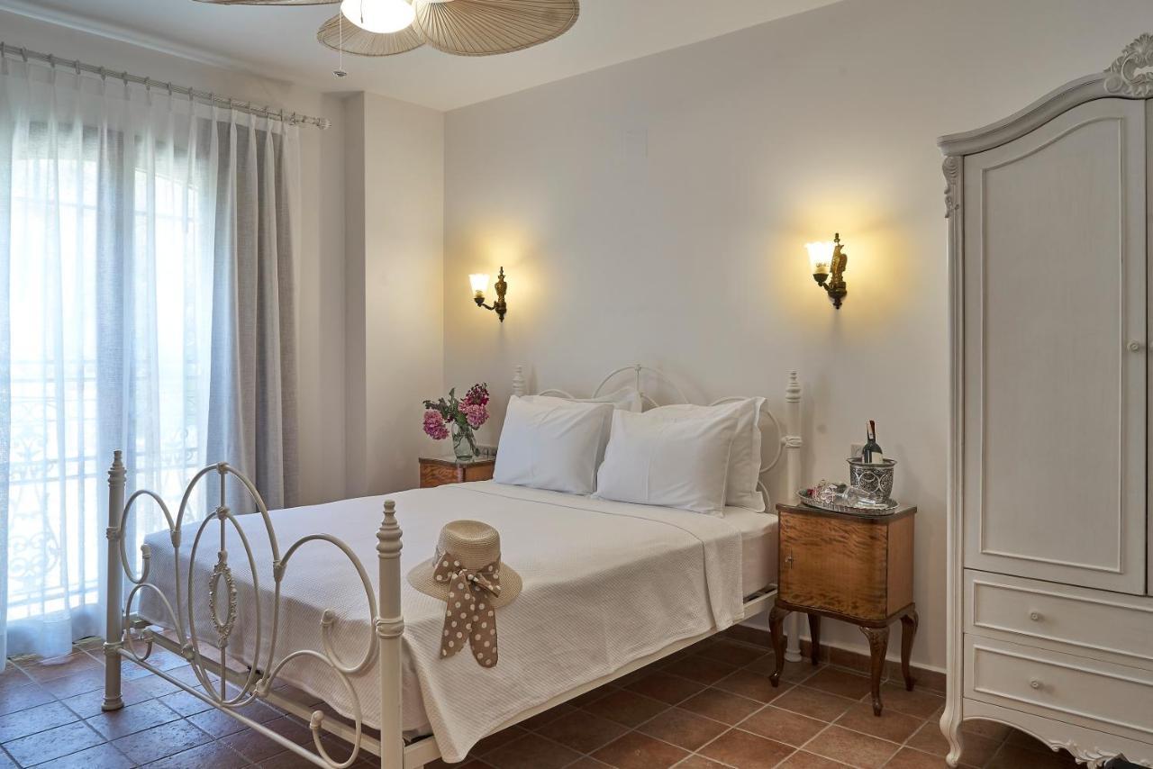 Villa Taraca Alacati Romantik Otel (Adults Only) المظهر الخارجي الصورة