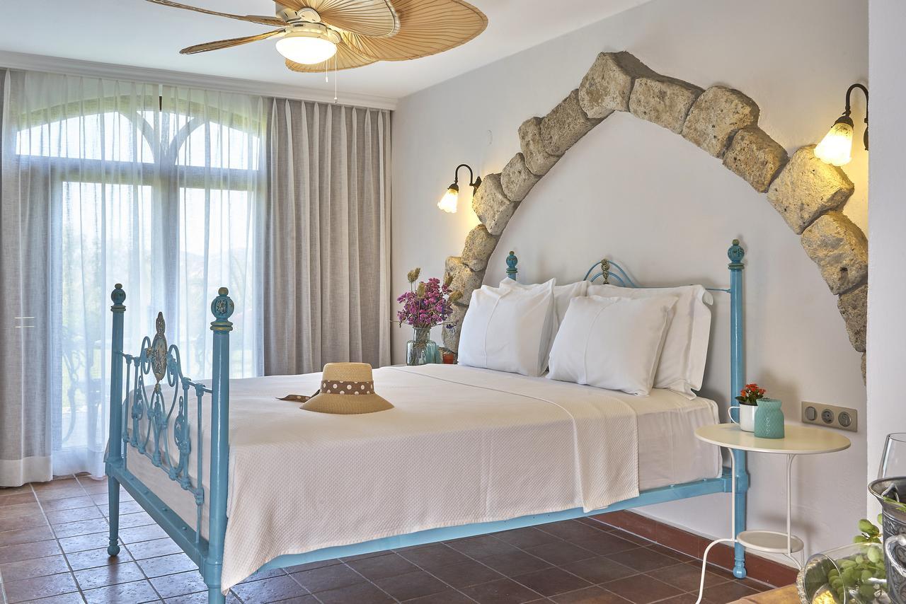 Villa Taraca Alacati Romantik Otel (Adults Only) المظهر الخارجي الصورة