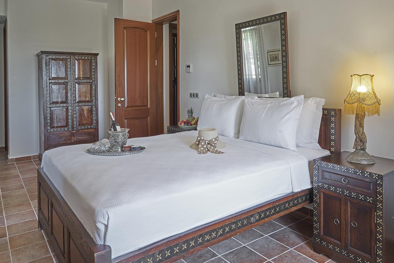 Villa Taraca Alacati Romantik Otel (Adults Only) المظهر الخارجي الصورة