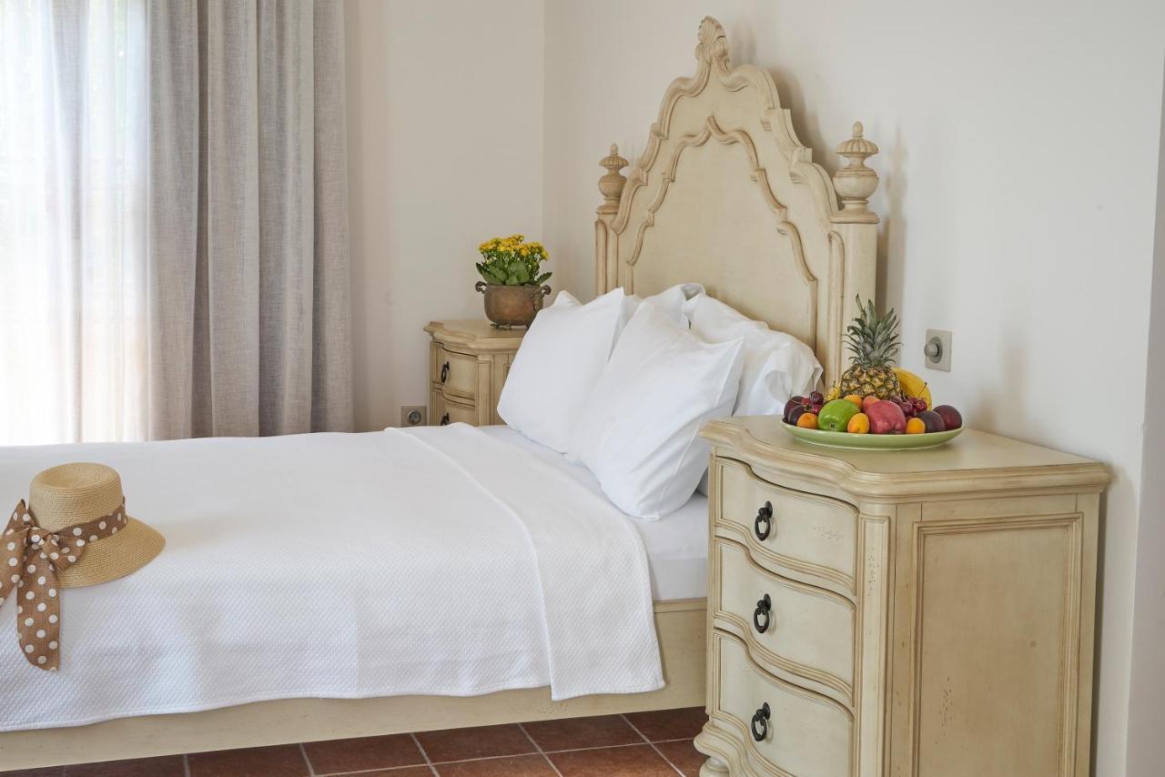 Villa Taraca Alacati Romantik Otel (Adults Only) المظهر الخارجي الصورة