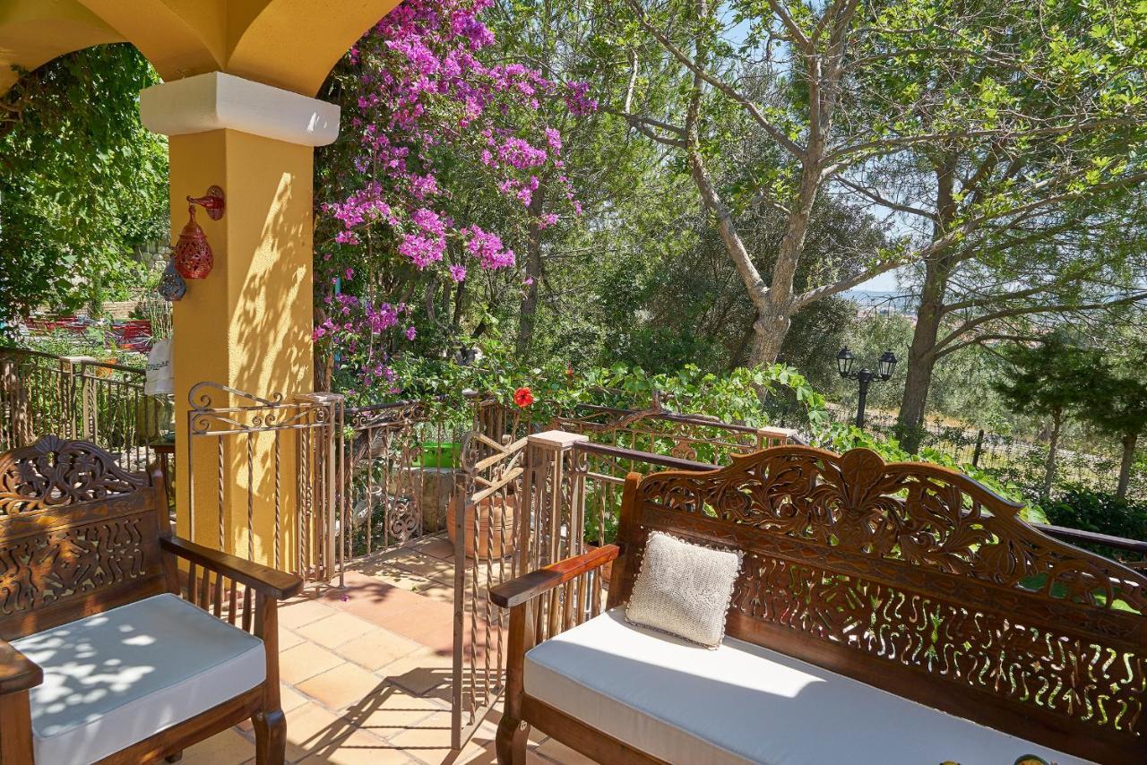 Villa Taraca Alacati Romantik Otel (Adults Only) المظهر الخارجي الصورة